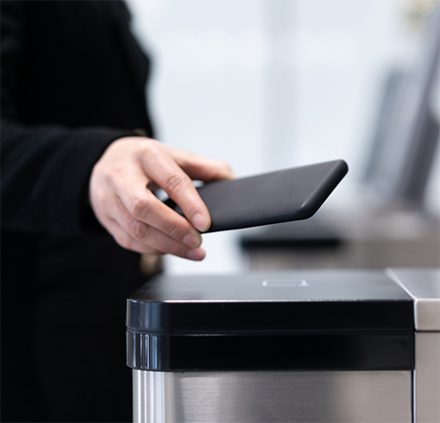 Contactless device being used